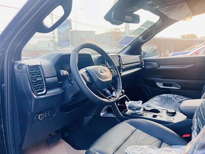 Everest Titanium 2.0L AT 4x4 2025