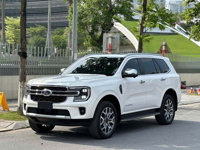 Everest Titanium 2.0L AT 4x4 2025