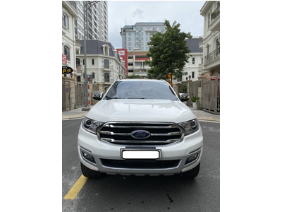 Everest Titanium 2018 Lướt 15.000km