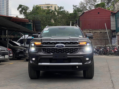 Ford Everest Platinum 2.0L 4x4 AT