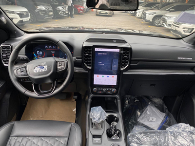 Ford Everest Platinum 2.0L 4x4 AT