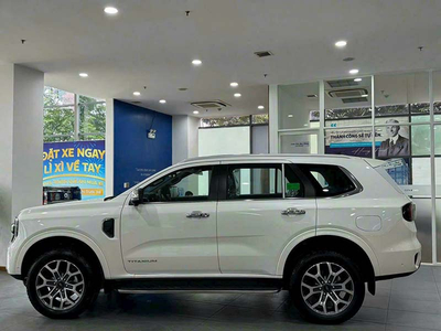 Everest Titanium 2.0L AT 4x4 2025