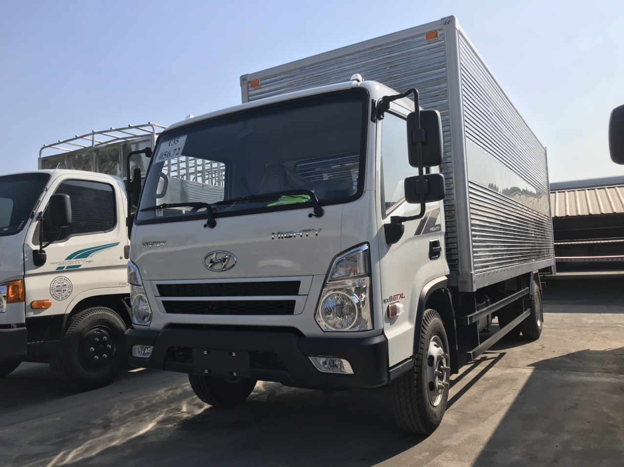 Hyundai EX8GT/GTL thùng kín