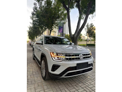 Volkswagen Teramont President 6 chỗ