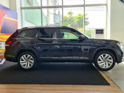 Teramont Tiêu Chuẩn