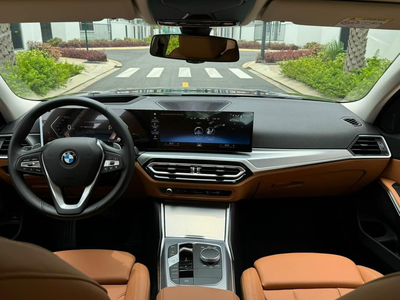 BMW 320i Sport Line LCI 2025