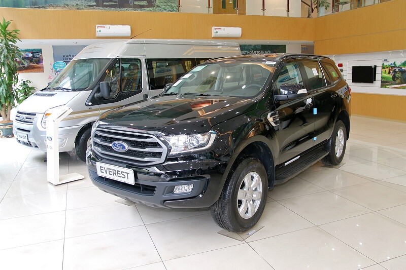 Ford Everest Ambiente 2.0L 4x2 MT