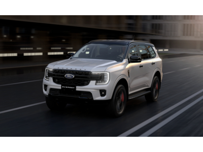 Ford Everest thêm bản Sport đặc biệt, giá 1,199 tỷ đồng