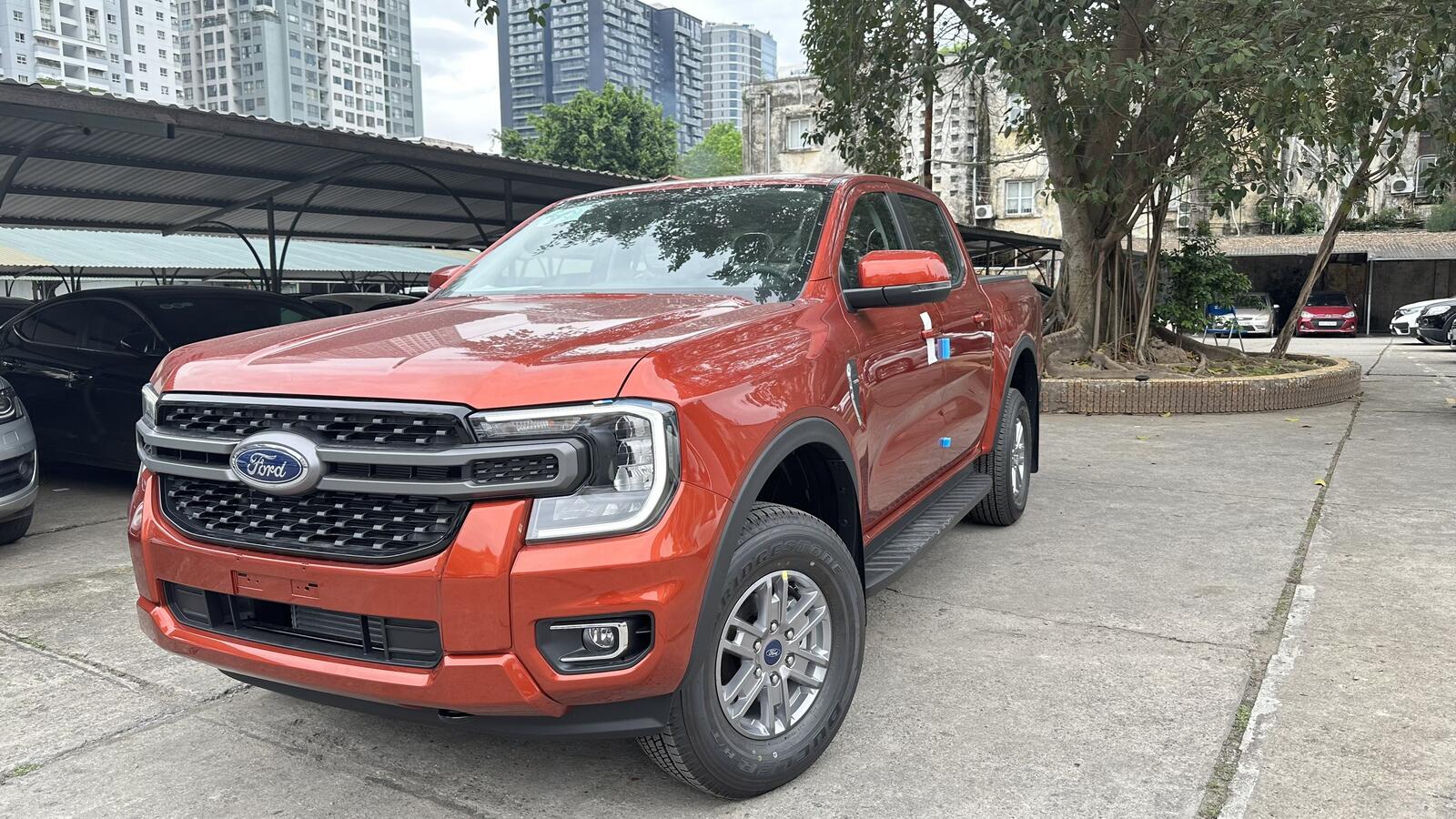 Ford Ranger XLS 2.0L 4X2 AT 2025