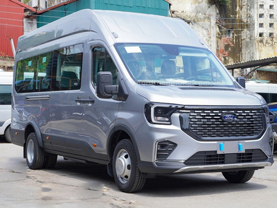 Ford Transit Premium+ 18 chỗ 2025