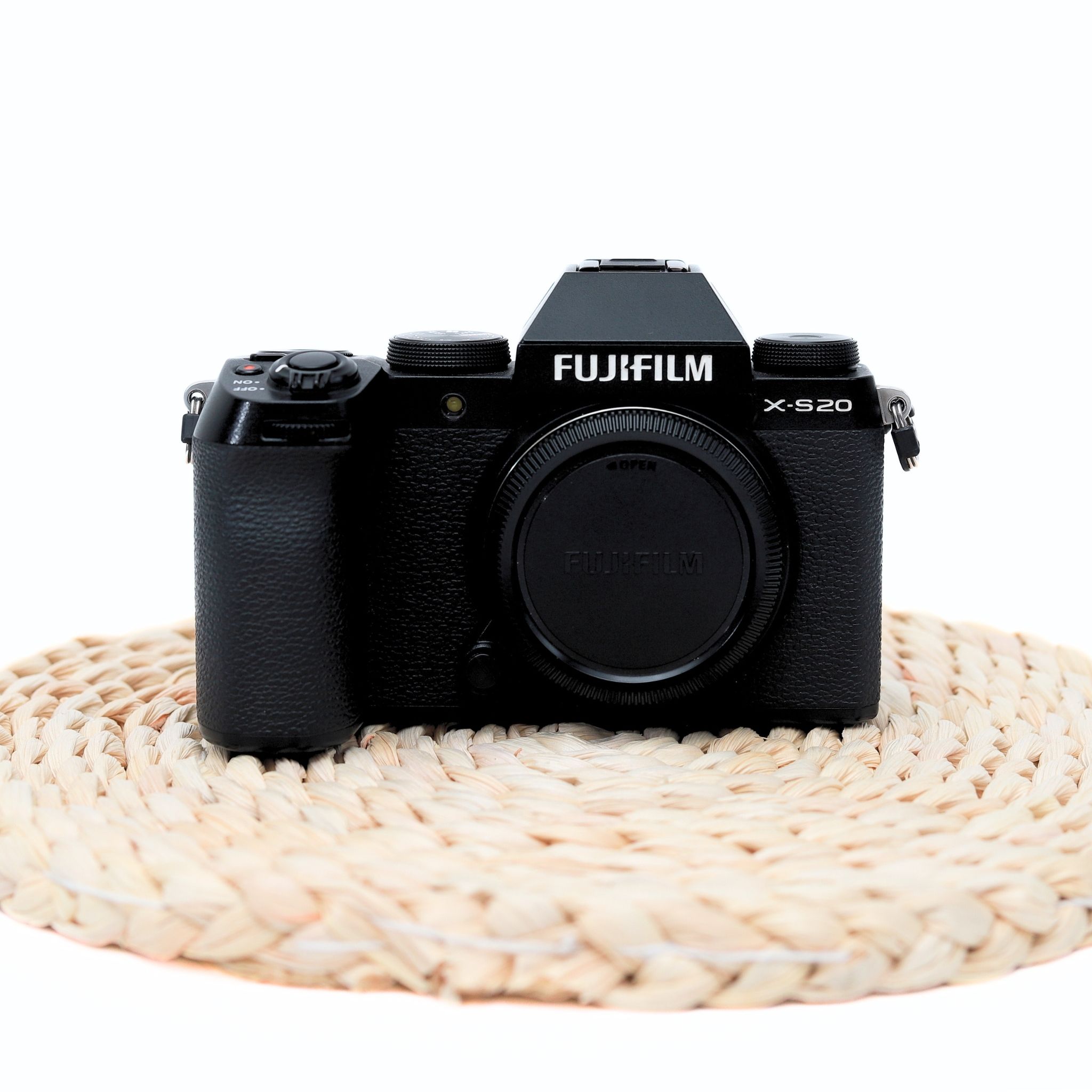 Fujifilm X-S20