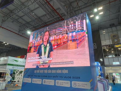 CHO THUÊ MÀN HÌNH LED - SHOW TRUNG TÂM TRIỄN LÃM QUẬN 7