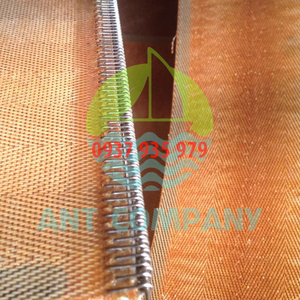 Ghim xương cá inox nối băng tải ép bùn