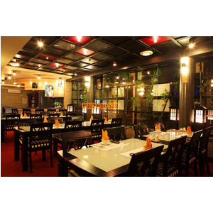 Giá bàn ghế nhà hàng