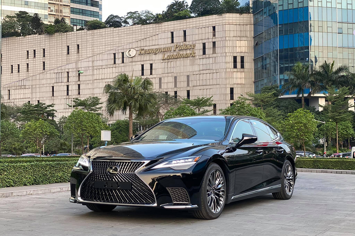 Giá Lexus LS 500h