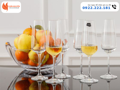 Giá thuê ly rượu vang? Dịch vụ cho thuê ly rượu vang uy tín