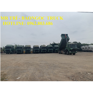 Xe ben howo 4 chân thùng vuông bản đặc biệt 2 ghế hơi