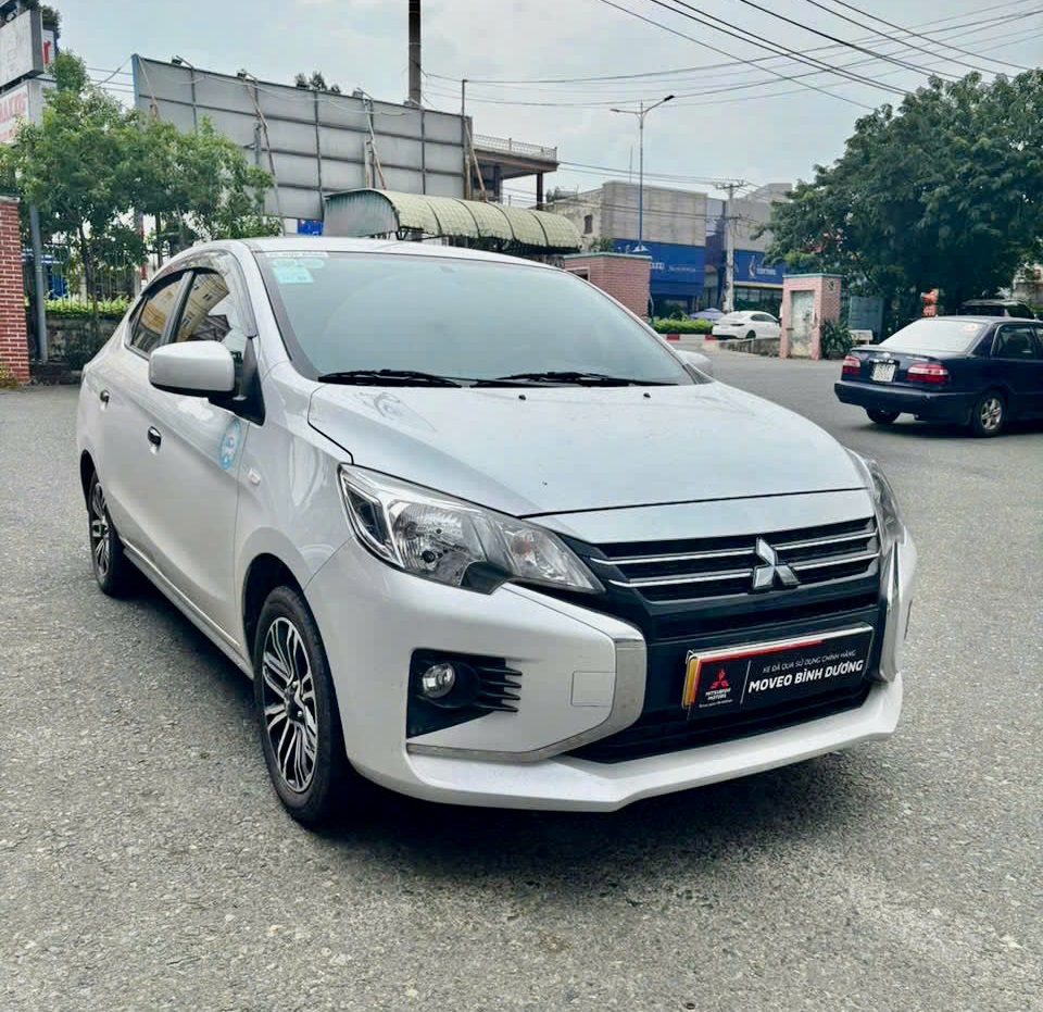 Xe qua sử dụng Mitsubishi Attrage 2024 số sàn