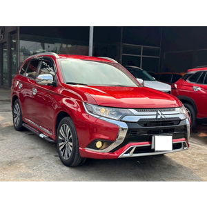 Xe Mitsubishi Outlander 2022 đã qua sử dụng màu đỏ