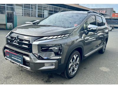 Xe lướt Mitsubishi Xpander Cross 2025 màu nâu