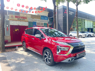 Xe LƯỚT Mitsubishi Xpander Premium 2025 màu đỏ