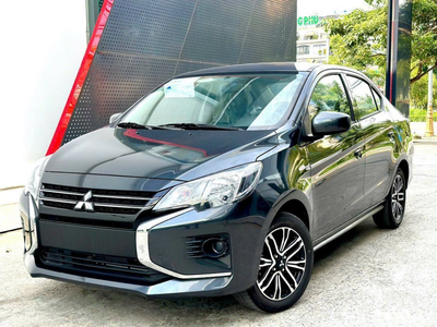 Giá xe Mitsubishi Attrage số sàn 2025 màu xám kèm Khuyến Mãi