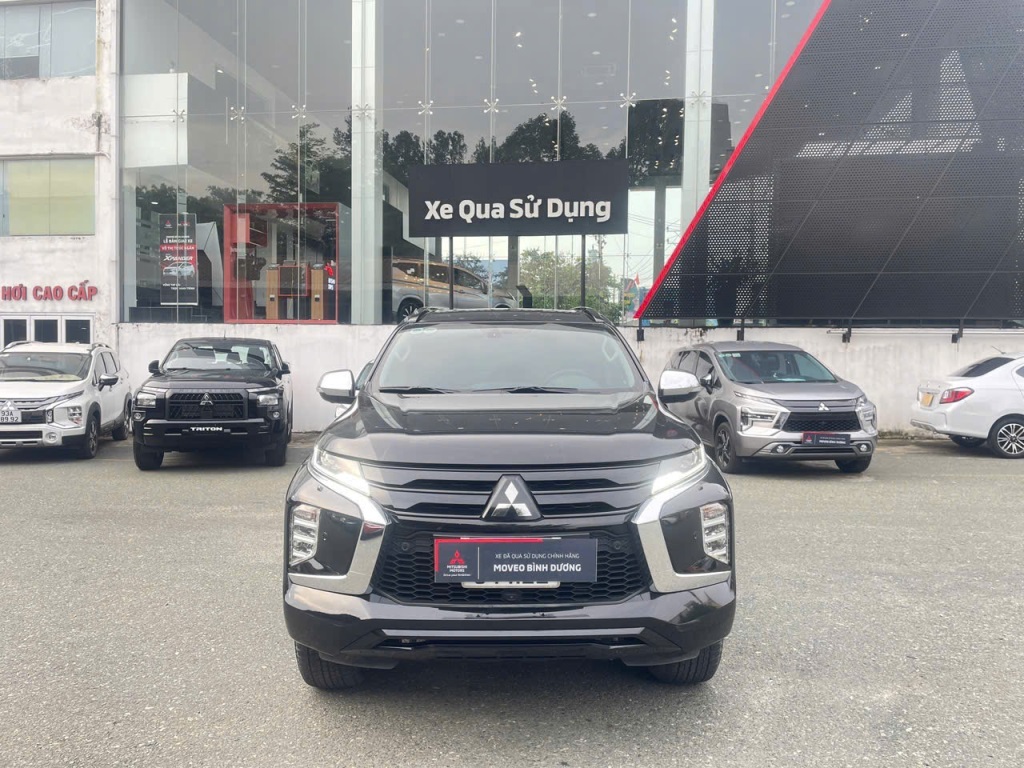 Mitsubishi Pajero Sport 2023 đã qua sử dụng