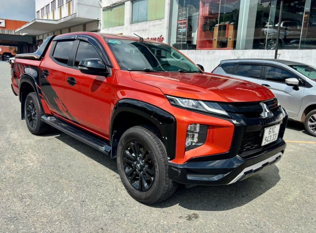 Xe qua sử dụng Mitsubishi Triton Athlete 1 cầu 2023 màu cam