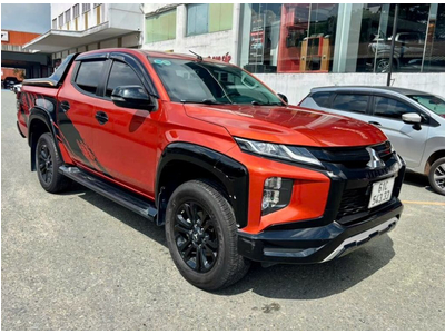 Xe qua sử dụng Mitsubishi Triton Athlete 1 cầu 2023 màu cam