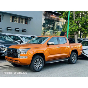 Mitsubishi Triton AT Premium màu Cam