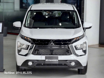 Giá xe Mitsubishi Xpander AT Eco CKD màu trắng