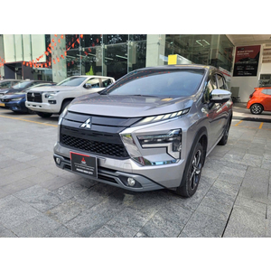 Mitsubishi Xpander Premium 2022 màu xám bạc đã qua sử dụng