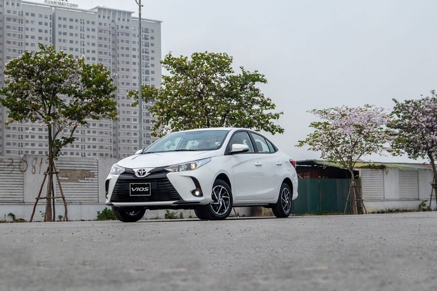 Giá xe ô tô 5 chỗ Toyota Vios E CVT số tự động