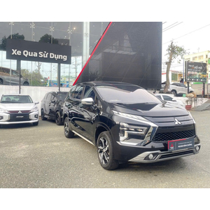 Xe qua sử dụng Xpander Premium màu đen 2022