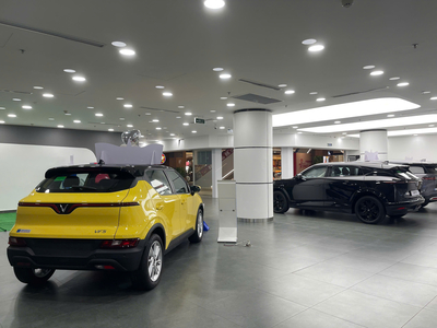 Bảng Giá Xe VinFast & Khuyến Mãi Tháng 9/2025 | Giảm 100% Trước Bạ, Ưu Đãi Lớn