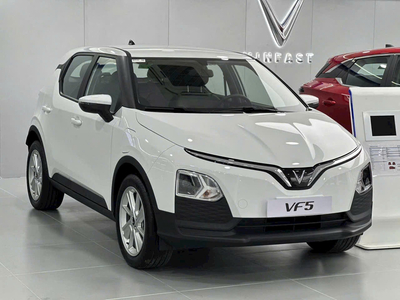 Giá Xe VinFast VF5 Tháng 11/2025 Mới Nhất | Ưu Đãi Giảm Giá & Khuyến Mãi Cực Hấp Dẫn