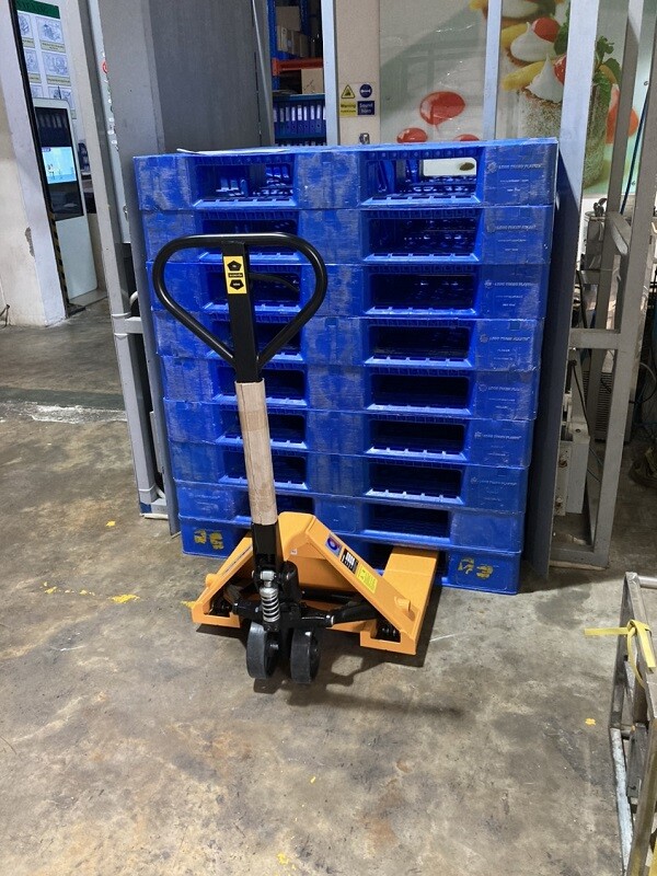 Xe nâng tay 3000kg giá rẻ
