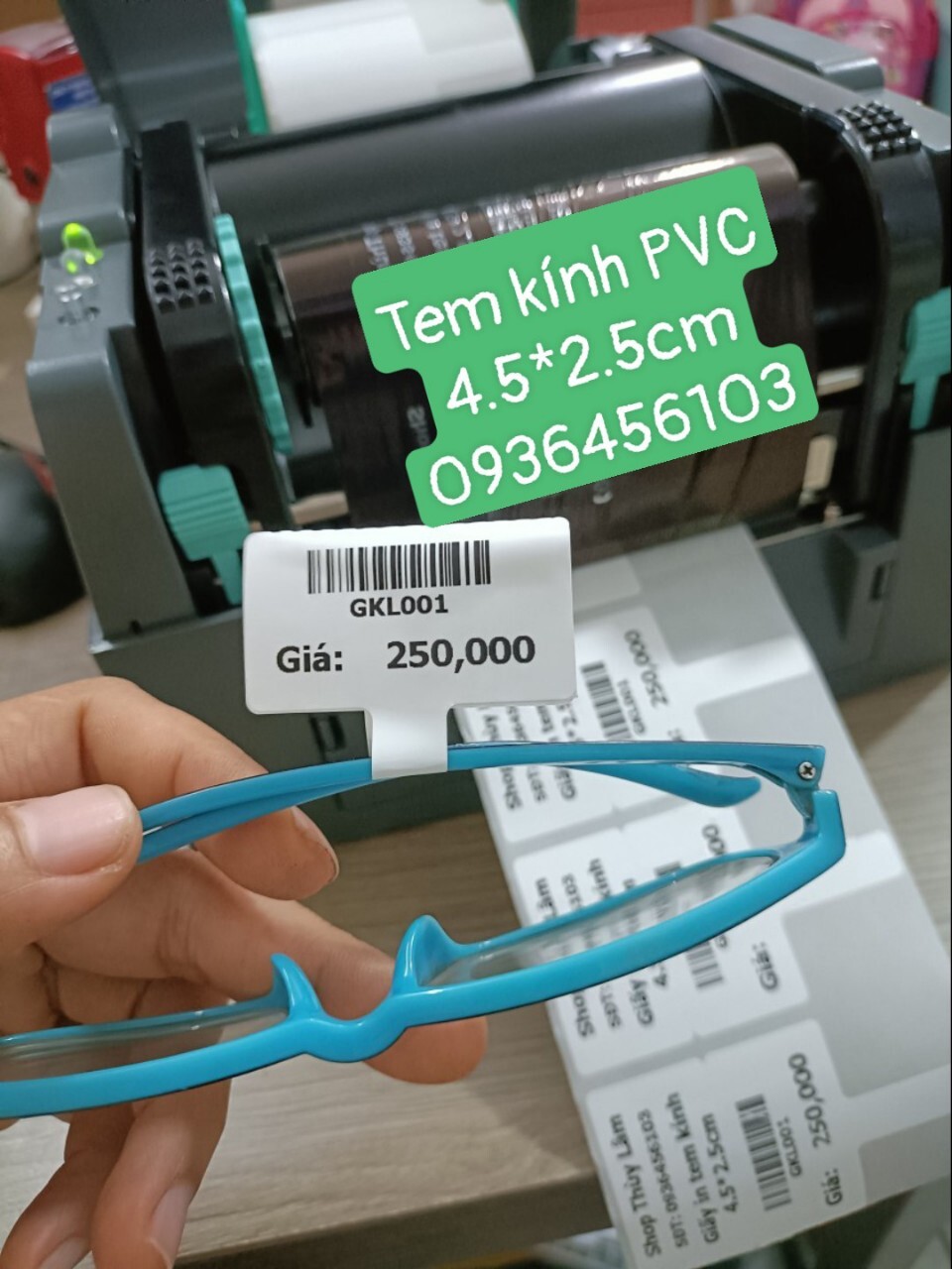 Giấy in tem gọng kính mắt khổ 45*25mm chất liệu PVC dùng cho máy Godex G500