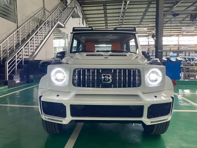 Giới Thiệu Xe Suzuki Jimny Độ Full Body G63 Brabus Tại Suzuki Đại Việt