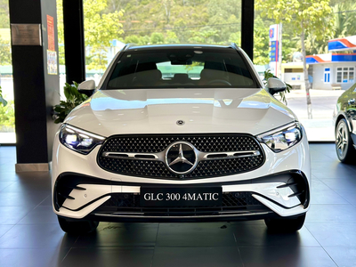 Mercedes-Benz GLC 300 4MATIC 2026