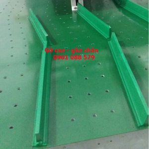 Băng tải dán gân cao - băng tải dán gờ chắn ngang