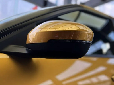 Mitsubishi XForce GLX