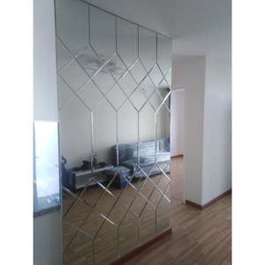Gương Dán Tường – Giải Pháp Trang Trí Hiện Đại Cho Mọi Không Gian