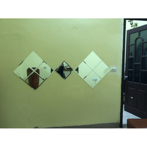 Gương Dán Tường Giá Rẻ – Giải Pháp Trang Trí Hiện Đại Và Tiết Kiệm