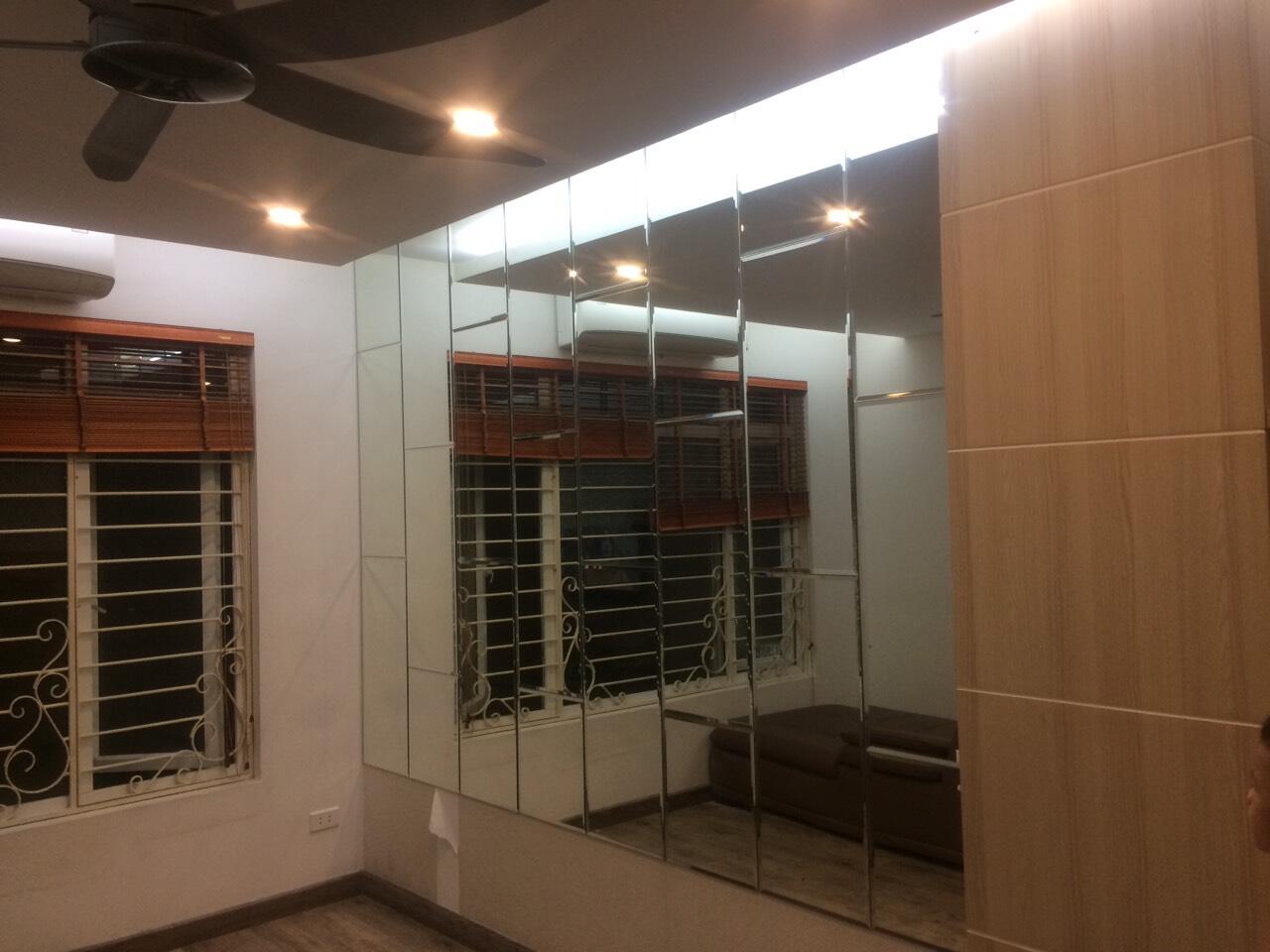 kính thủy trang trí, kính thủy trang trí