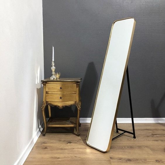 Dịch Vụ Sản Xuất Gương Đứng Theo Yêu Cầu