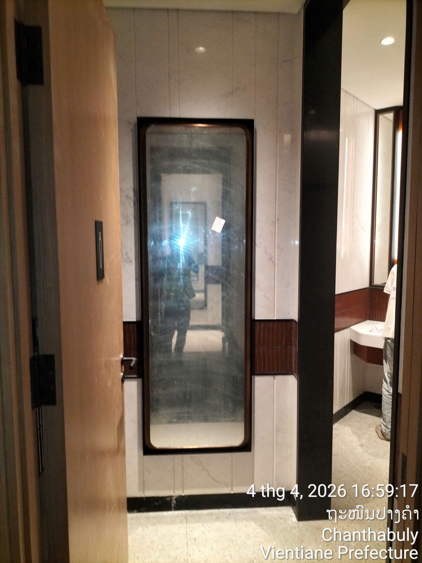 GƯƠNG KHUNG INOX TẠO HÌNH BẬC THEO BẢN VẼ – GIẢI PHÁP GƯƠNG ỐP TƯỜNG CAO CẤP CITYBUILDING