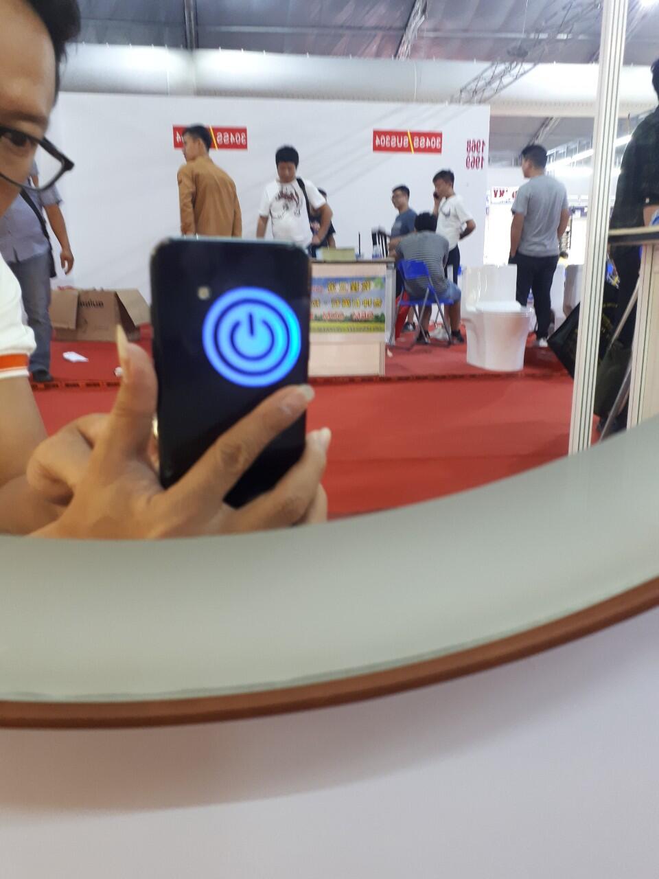 Gương makeup đèn led dây da Citybuilding CBJ 011C