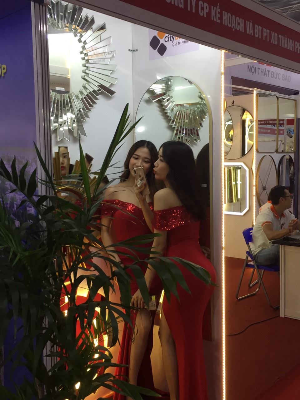 Gương Decor Phòng Ngủ