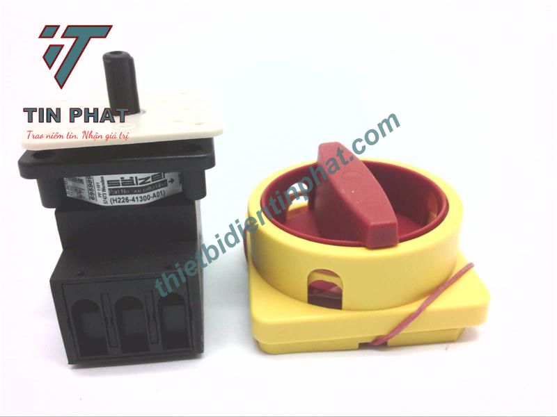 H226-41300-033N4 MAIN/EMERGENCY-OFF SWITCH, FRONT MOUNT, 4 HOLE MOUNTING, 3 POLE, 32A, N HANDLE YELLOW/RED